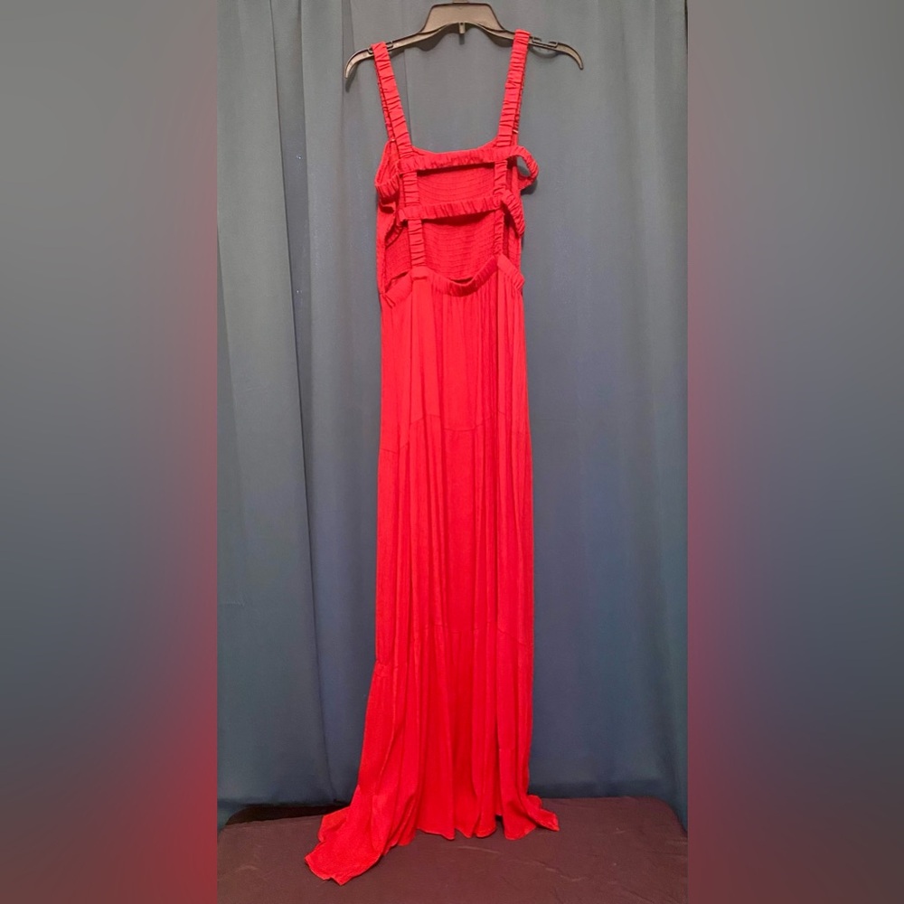 Red maxi dress by Forever 21. Bought and never wore it. Flowy & beautiful! - Picture 3 of 7